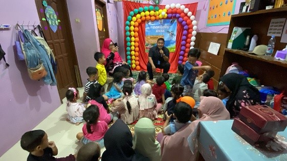 Wisata LiterAsyik Ke TPA Baby Fun Club